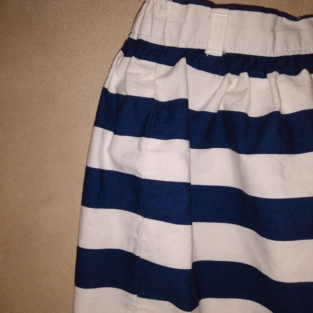 Gymboree girl's navy blue and white stripped skirt size 10